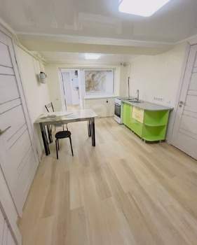 3-к квартира, вторичка, 60м2, 1/2 этаж