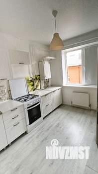 2-к квартира, вторичка, 52м2, 1/3 этаж