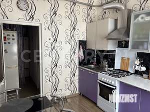 3-к квартира, вторичка, 65м2, 1/4 этаж