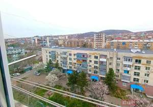 2-к квартира, вторичка, 52м2, 9/9 этаж