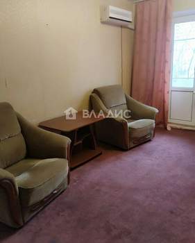 2-к квартира, вторичка, 52м2, 1/9 этаж