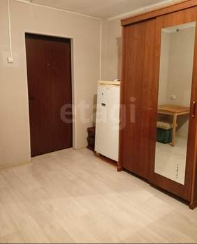 2-к квартира, вторичка, 30м2, 1/3 этаж