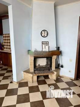 4-к квартира, вторичка, 121м2, 9/10 этаж