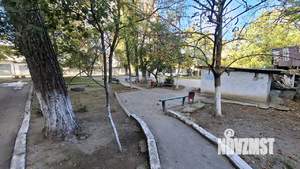 2-к квартира, вторичка, 44м2, 1/4 этаж