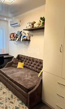 3-к квартира, вторичка, 66м2, 9/17 этаж