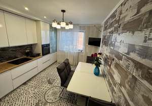 2-к квартира, вторичка, 74м2, 2/17 этаж