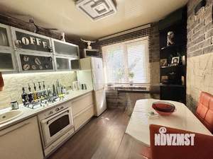 2-к квартира, вторичка, 52м2, 1/9 этаж