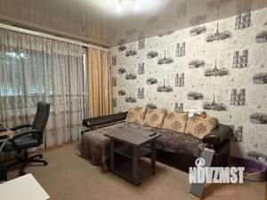 2-к квартира, вторичка, 52м2, 1/10 этаж