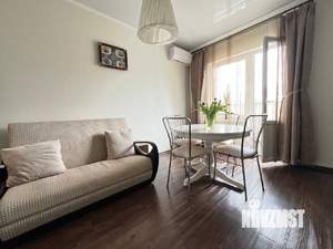2-к квартира, вторичка, 64м2, 9/10 этаж