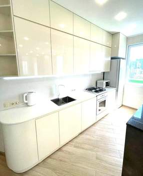 2-к квартира, вторичка, 64м2, 13/16 этаж