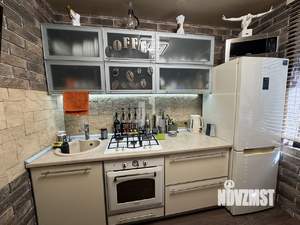 2-к квартира, вторичка, 52м2, 1/9 этаж