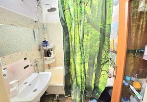 2-к квартира, вторичка, 52м2, 1/9 этаж