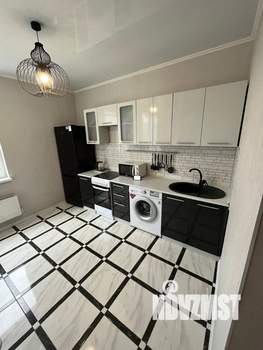 2-к квартира, вторичка, 64м2, 9/16 этаж