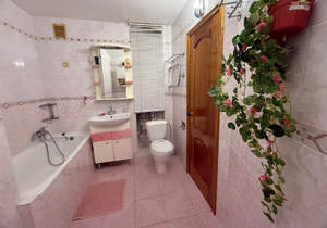 3-к квартира, вторичка, 61м2, 6/9 этаж