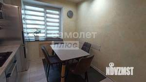 2-к квартира, вторичка, 63м2, 1/9 этаж