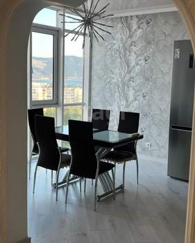 3-к квартира, вторичка, 82м2, 10/19 этаж