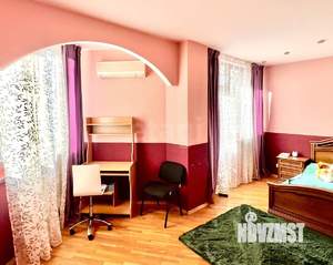 5-к квартира, вторичка, 301м2, 2/4 этаж