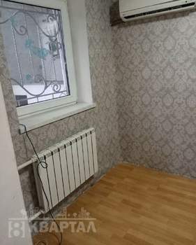 3-к квартира, вторичка, 65м2, 1/1 этаж