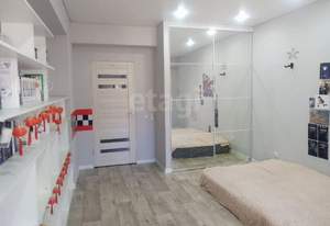 1-к квартира, вторичка, 68м2, 10/17 этаж