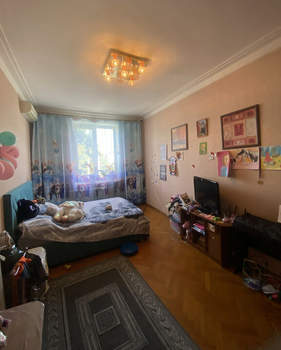 3-к квартира, вторичка, 70м2, 3/5 этаж