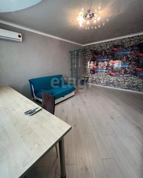 3-к квартира, вторичка, 82м2, 10/19 этаж